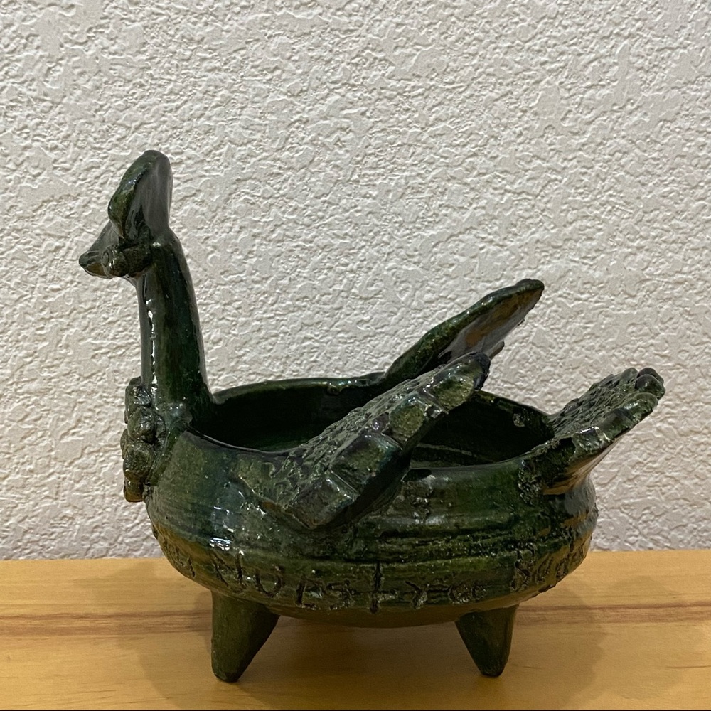 Unique Green Clay Pottery Animal Sculpture Peacock Footed Dish Planter Decor - Picture 9 of 15